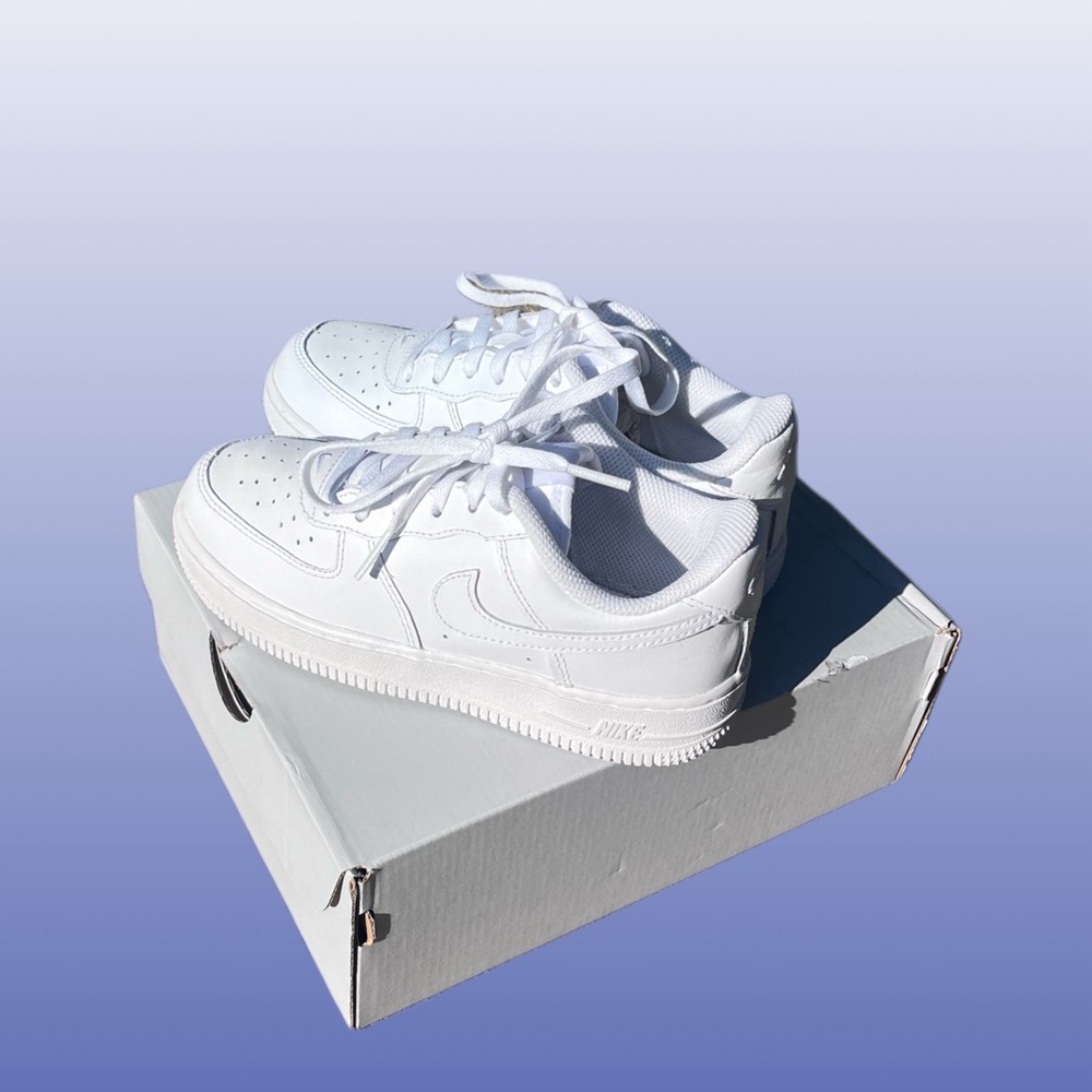 White Kids Air Force 1 LE (ps) | size 1.5
